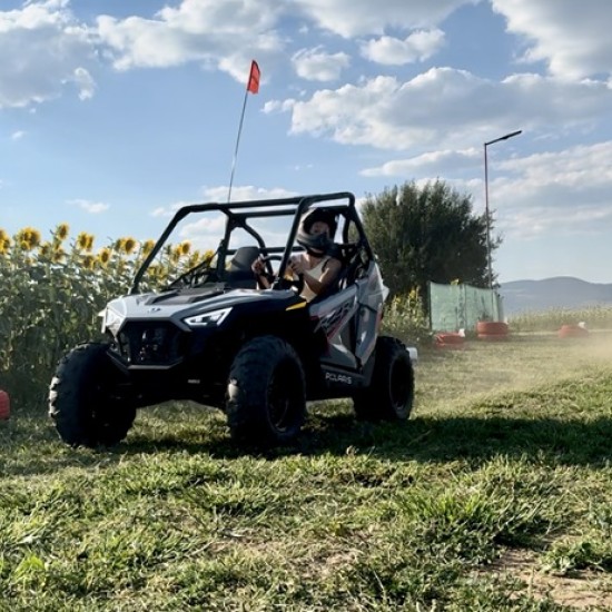 Адренaлин и забавление за деца с 45 мин. обучение и каране на бъги в OFF Road ACADEMY от Makaroon Адренaлин и забавление за деца с 45 мин. обучение и каране на бъги в OFF Road ACADEMY от Makaroon