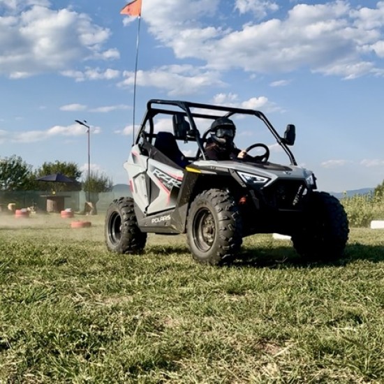 Адренaлин и забавление за деца с 45 мин. обучение и каране на бъги в OFF Road ACADEMY от Makaroon Адренaлин и забавление за деца с 45 мин. обучение и каране на бъги в OFF Road ACADEMY от Makaroon