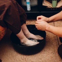 Reflexology + salt bath for tired feet in Stara Zagora Reflexology + salt bath for tired feet in Stara Zagora
