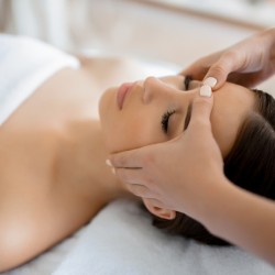 Facial massage and care with professional cosmetics in Stara Zagora Facial massage and care with professional cosmetics in Stara Zagora