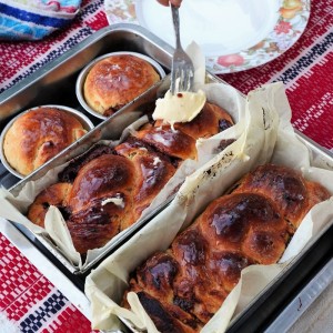 Работилница за козунак в традиционна домашна обстановка в Садово за 4 души