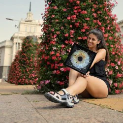 Превърнете вашите очи в уникална картина с ирисова фотография в Пловдив - един ирис в рамка Превърнете вашите очи в уникална картина с ирисова фотография в Пловдив - един ирис в рамка