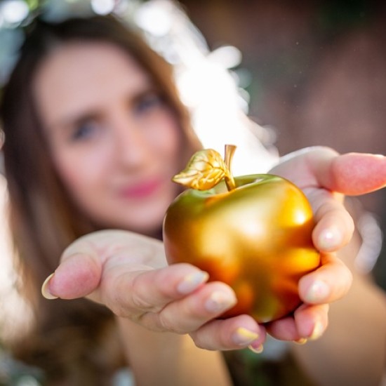 Изживейте приказните истории, с които сте отраснали, с ескейп стая Златната ябълка и змеят от Makaroon Изживейте приказните истории, с които сте отраснали, с ескейп стая Златната ябълка и змеят от Makaroon