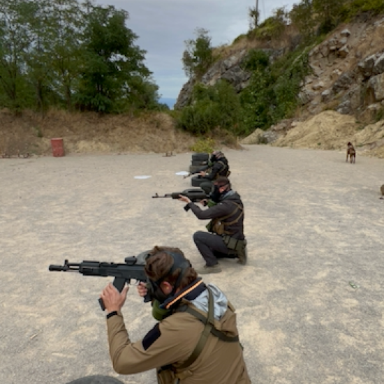 Двудневно обучение по използване на огнестрелно оръжие и CBRN от Makaroon