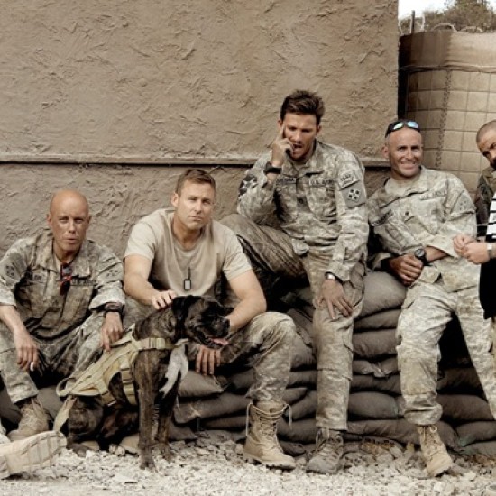 Станете истински екшън герой с Обучение по използване на огнестрелно оръжие на снимачна площадка от Makaroon