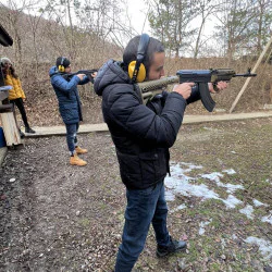 Курс по боравене с автомат „Калашников“ Курс по боравене с автомат „Калашников“