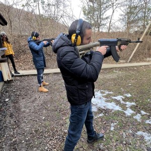 Курс по боравене с автомат „Калашников“