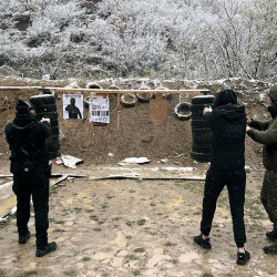Професионално обучение по самозащита и боравене с огнестрелно оръжие в два дни Професионално обучение по самозащита и боравене с огнестрелно оръжие в два дни