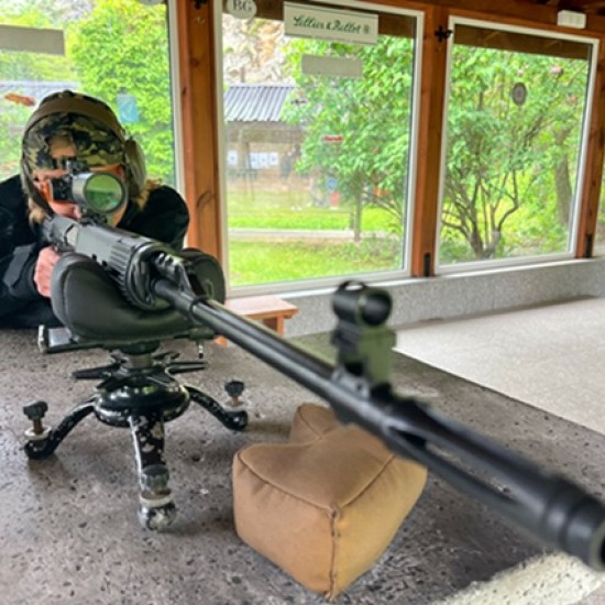 Научете тайните на използването на автомат „Калашников“ с професионално обучение от Makaroon