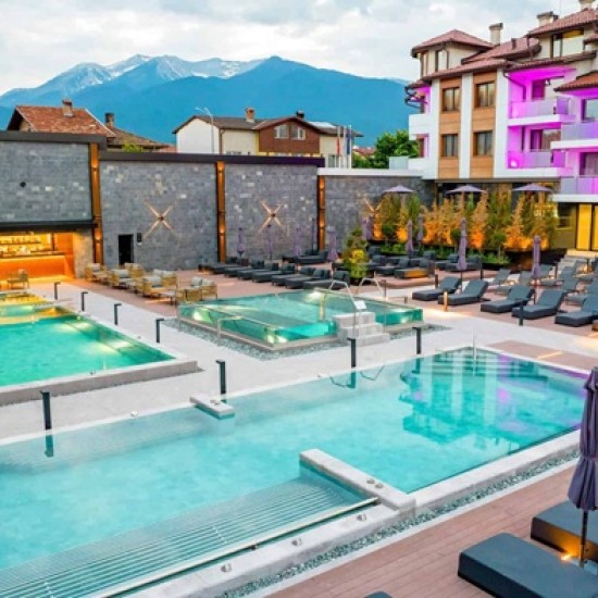 Насладете се на мечтан спа релакс с 4-часов достъп за в Pulse Therme Банско от Makaroon