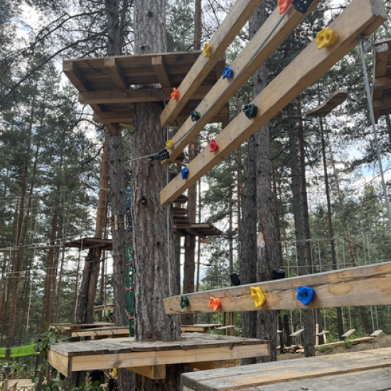 Забавлението е гарантирано с Конна езда, разходка с АТВ и въжен парк в Therme Fun and Sport Park, с. Баня от Makaroon