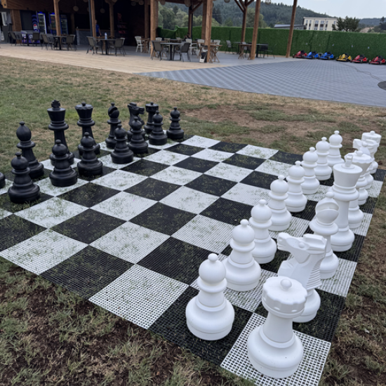 Забавлението е гарантирано с Конна езда, разходка с АТВ и въжен парк в Therme Fun and Sport Park, с. Баня от Makaroon