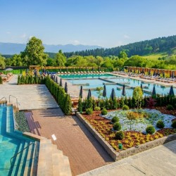 Усетете пулса на природата с 4-часов достъп за един човек до СПА комплекс Pulse Therme, с. Баня