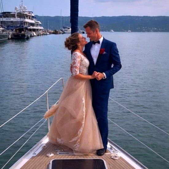 Романтична вечеря за двама и нощувка на яхта във Варна от Макароон