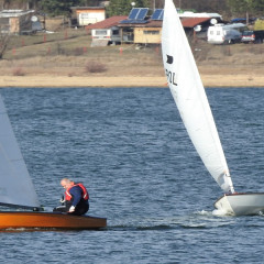 Sailing for beginners on Iskar Dam