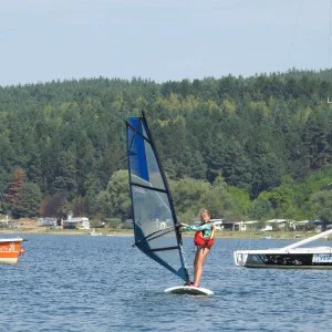 Уиндсърф за начинаещи на язовир Искър - запалете искрата на водните спортове