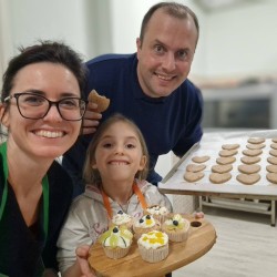 Вкусно преживяване - семейна сладкарска работилница Вкусно преживяване - семейна сладкарска работилница