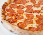 Пица меню по избор за двама при Шеф Лео Бианки от Макароон