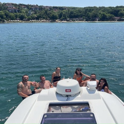 Наем на лодка край Созопол за частно парти Наем на лодка край Созопол за частно парти