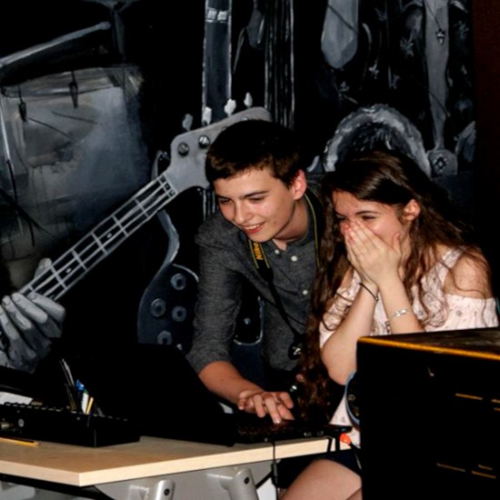 Стани DJ: Пакет от два урока | Makaroon.bg