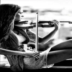 Два урока по избор: Класически инструменти (пиано, цигулка, виола) в София или Варна Два урока по избор: Класически инструменти (пиано, цигулка, виола) в София или Варна