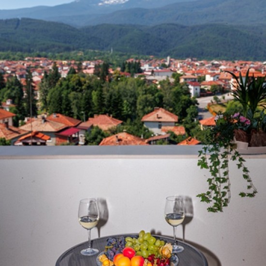 Подарете си невероятна семейна спа почивка с Две нощувки в комплекс Русковец Термал СПА и Ски Резорт от Makaroon