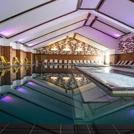 Подарете си невероятна семейна спа почивка с Две нощувки в комплекс Русковец Термал СПА и Ски Резорт от Makaroon