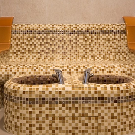 Подарете си невероятна семейна спа почивка с Две нощувки в комплекс Русковец Термал СПА и Ски Резорт от Makaroon