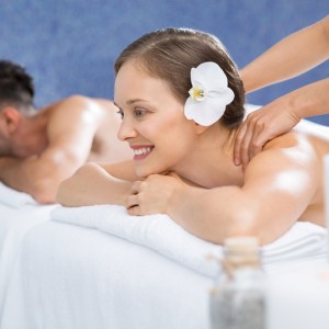 VIP пакет за двама със спа, диамантена грижа за лице, кислороден масаж и вино VIP пакет за двама със спа, диамантена грижа за лице, кислороден масаж и вино