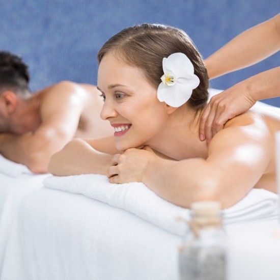 Luxurious care and relaxation for two with spa, diamond face mask, oxygen massage + glass of red wine from Makaroon Luxurious care and relaxation for two with spa, diamond face mask, oxygen massage + glass of red wine from Makaroon