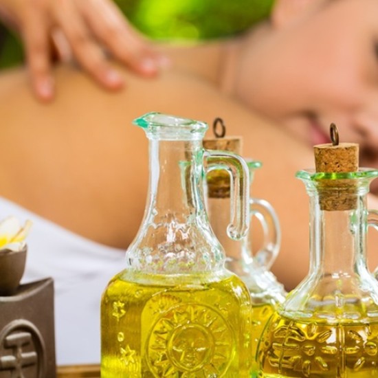 Complete detox and skin cleansing with Traditional Moroccan massage from Makaroon