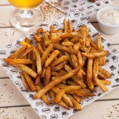 С бургер и усмивка с "Меню за двама в Skapto"