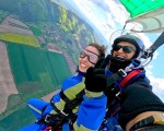 Сбъднете най-смелите си мечти с Тандемен скок с парашут от 3000 м на летище Ихтиман от Makaroon Сбъднете най-смелите си мечти с Тандемен скок с парашут от 3000 м на летище Ихтиман от Makaroon