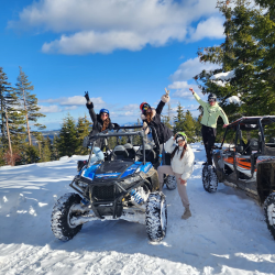 Снежно сафари RZR край Пампорово за двама души Снежно сафари RZR край Пампорово за двама души