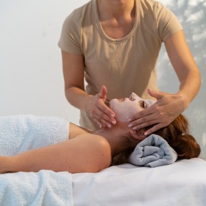 Restorative Facial Therapy for Radiant Skin (30 min.) Restorative Facial Therapy for Radiant Skin (30 min.)