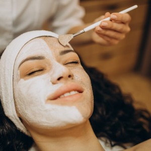 Тайната на младостта: Муцин от охлюв (60 мин.) Тайната на младостта: Муцин от охлюв (60 мин.)