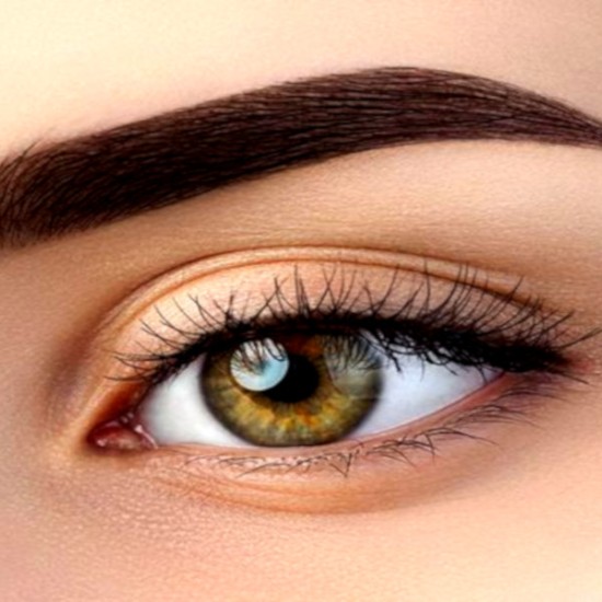 Трайно извиване и уплътняване на мигли (ламиниране и боядисване) + почистване на вежди | Makaroon.bg