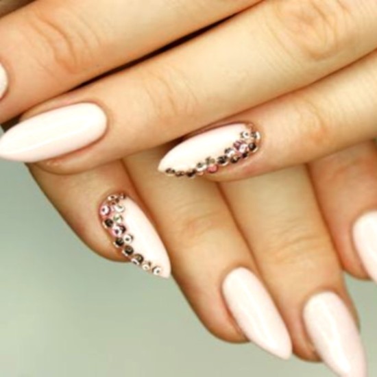 Изграждане на нокти + UV гел лак (ноктопластика) | Makaroon.bg