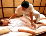 Традиционен тай масаж на тепих (60 мин) | Makaroon.bg