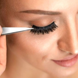 Putting hair lashes one by one in Plovdiv Putting hair lashes one by one in Plovdiv