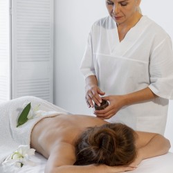 Detox and nourish the skin with a traditional Indonesian Bore massage Detox and nourish the skin with a traditional Indonesian Bore massage