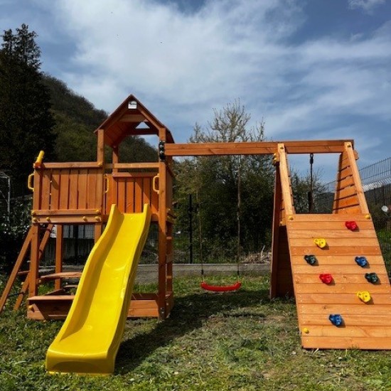 Там, където красотата и комфортът са в пълна хармония - подарете си  2 нощувки във вила Valmont Luxury Chalet от Makaroon