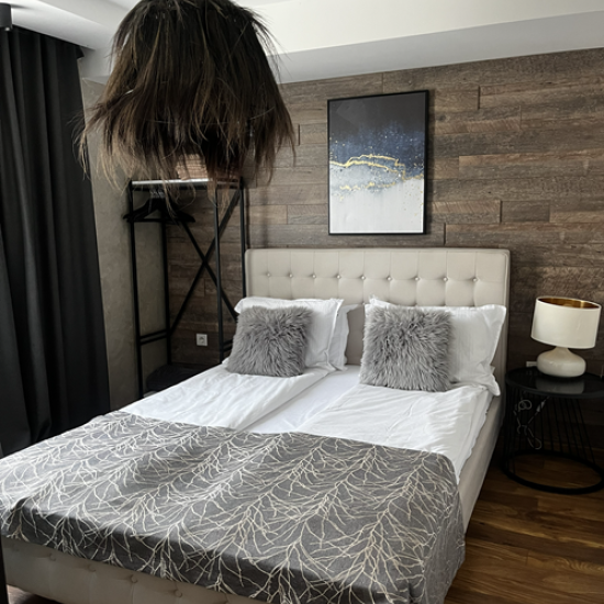 Там, където красотата и комфортът са в пълна хармония - подарете си  2 нощувки във вила Valmont Luxury Chalet от Makaroon