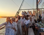 Подарете си една необикновена морска разходка за двама с кораб край Варна от Makaroon