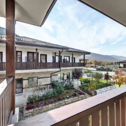 Подарете едно винено приключение с „Нощувка във Вила Юстина“ Подарете едно винено приключение с „Нощувка във Вила Юстина“