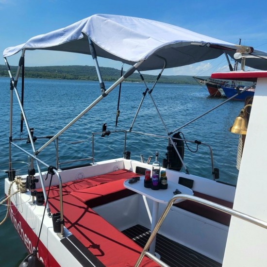  Подарете си едно забавно лято с „Разходка с лодка във Варна“ от Makaroon