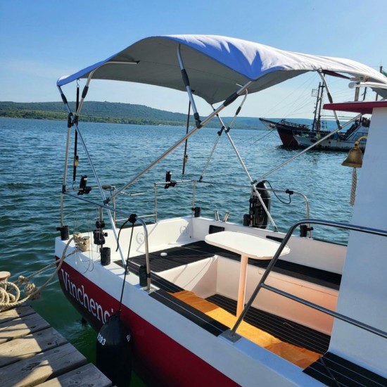  Подарете си едно забавно лято с „Разходка с лодка във Варна“ от Makaroon