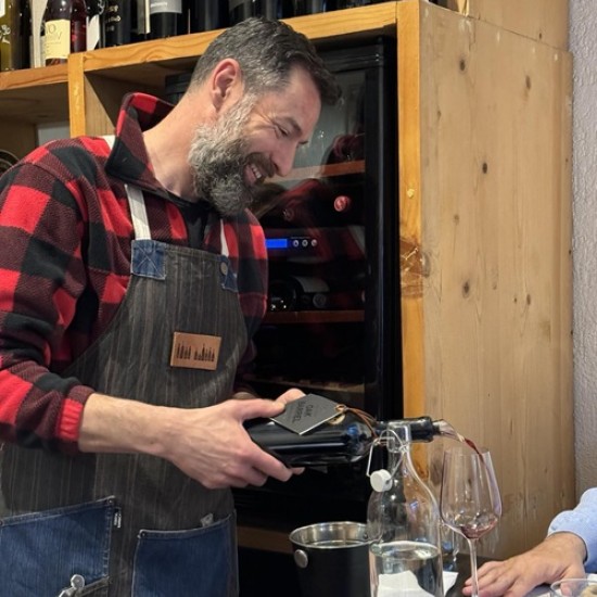 Дегустация за двама на български вина в София oт Makaraoon