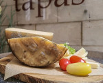 Try a delicious Spanish tradition with "Wine Tasting and Tapas for One" from Makaroon