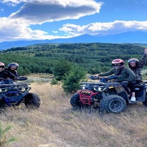 Приключение в Добринище с АТВ 200сс Приключение в Добринище с АТВ 200сс